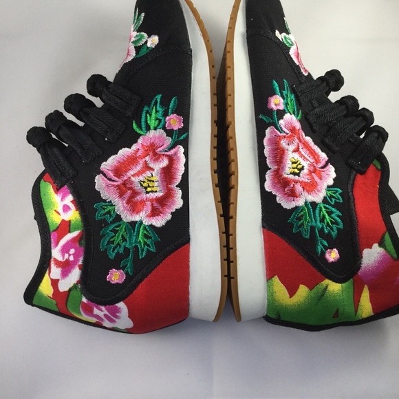 Embroidered Canvas Sneakers - Picture 2 of 8